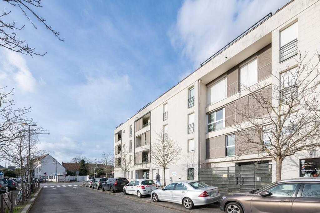 La Belle Echappee Parisienne - Gare - Hyper Centre Apartman Les Mureaux Kültér fotó